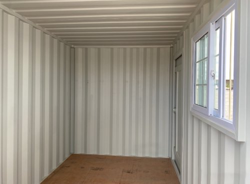Container 12ft, materiaalcontainer loopdeur, raam